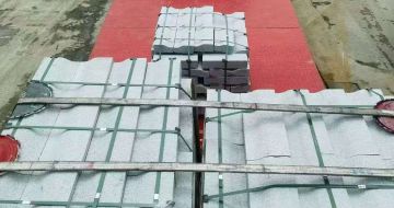 苏州 芝麻白仿形加直形路沿石出货日常