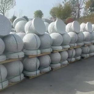 苏州 白麻花岗岩石材圆球，石球，挡车球，隔离球，景观石球，风水球等