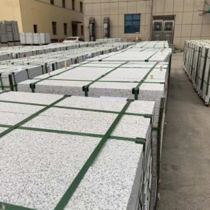 苏州 白麻花岗岩5.0公分荔枝面地铺石