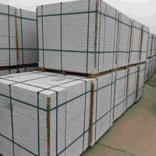 苏州 白麻花岗岩石材荔枝面地铺石（300*600*50）