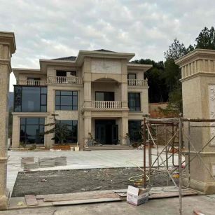 苏州 黄金麻花岗岩别墅雕花外墙干挂配上门口雕花罗马柱