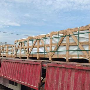 苏州 芝麻白花岗岩地铺石出口专车-泰国游