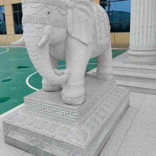 苏州 白麻花岗岩动物异形石雕-大象
