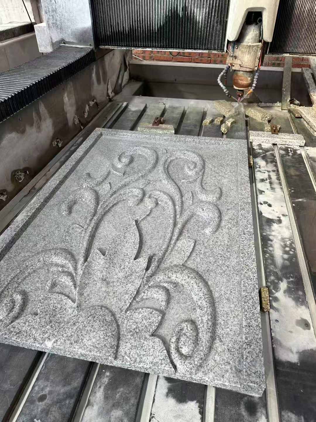 苏州 白麻别墅干挂雕花板