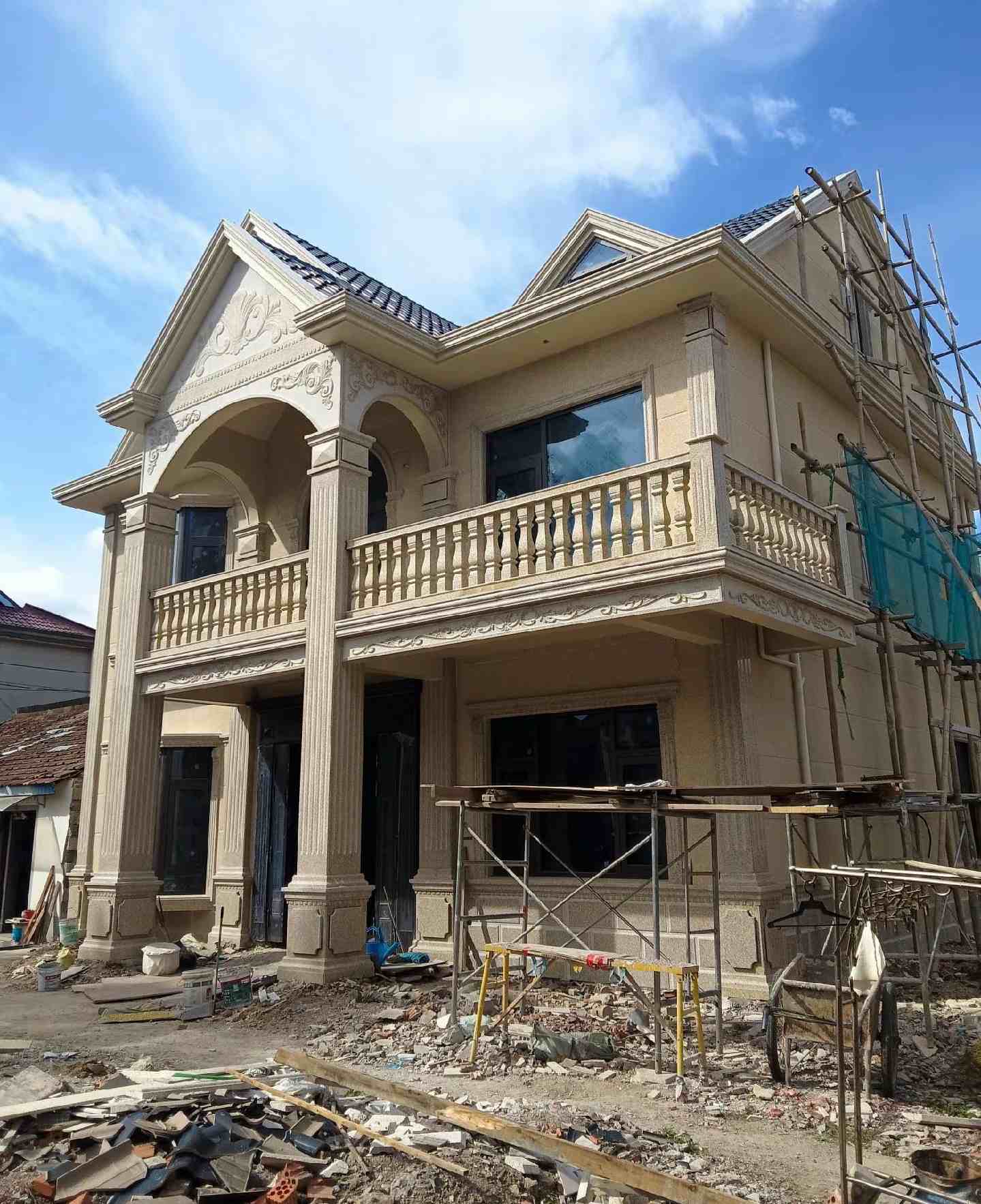 苏州 黄金麻花岗岩石材私人别墅雕花门楼柱阳台栏杆