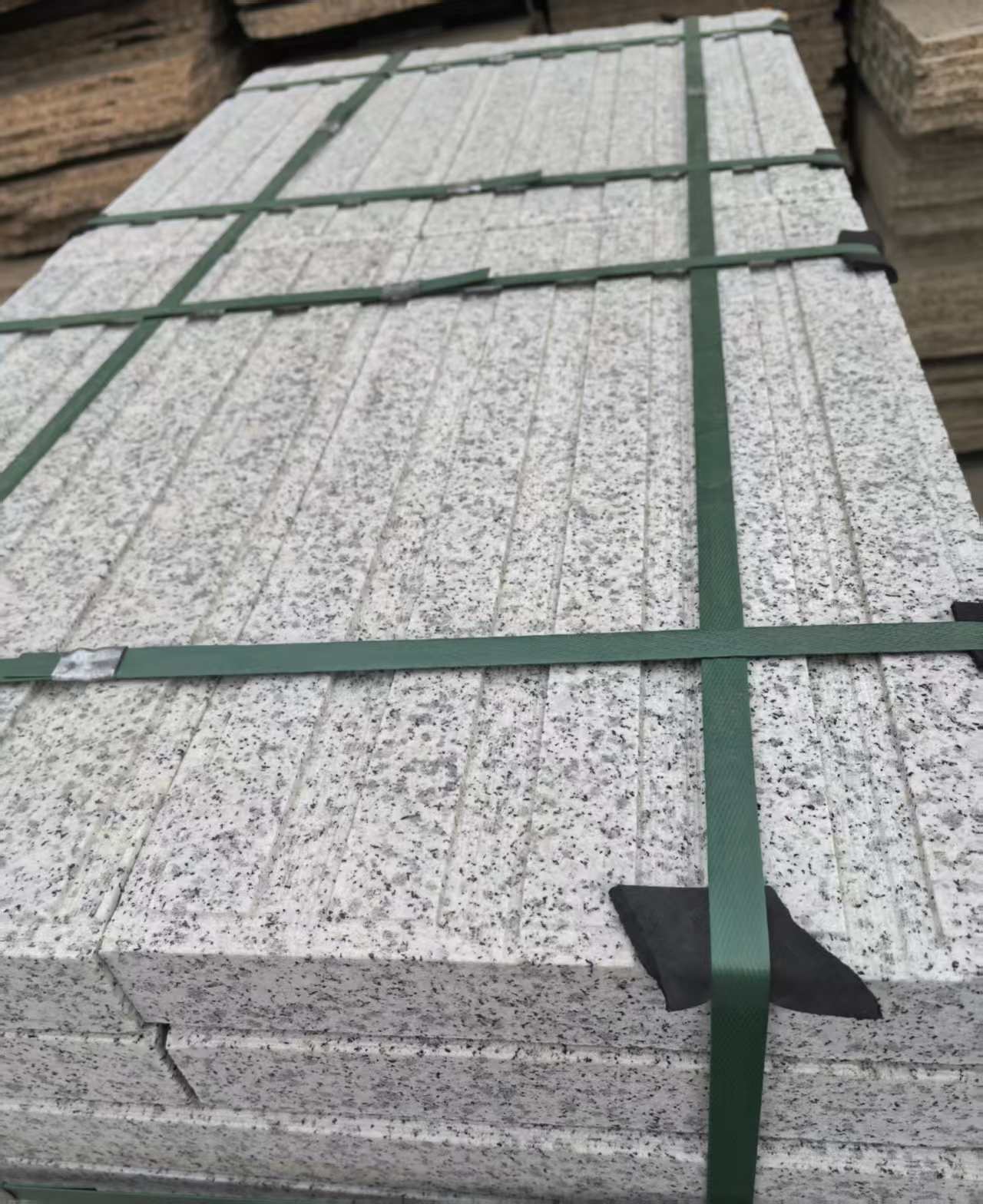 苏州 白麻花岗岩直行盲道石，盲条，地铺石