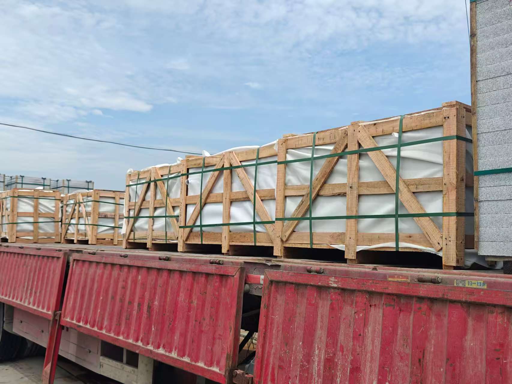 苏州 芝麻白花岗岩地铺石出口专车-泰国游