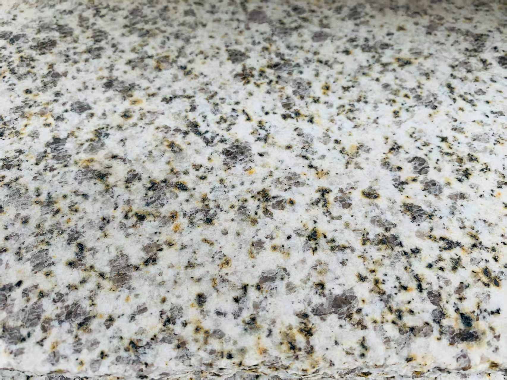 苏州 黄金麻花岗岩石材浅黄光面