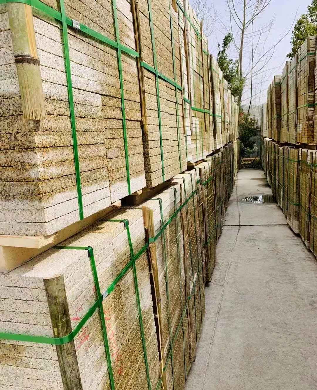 苏州 黄金麻花岗岩荔枝面地铺石