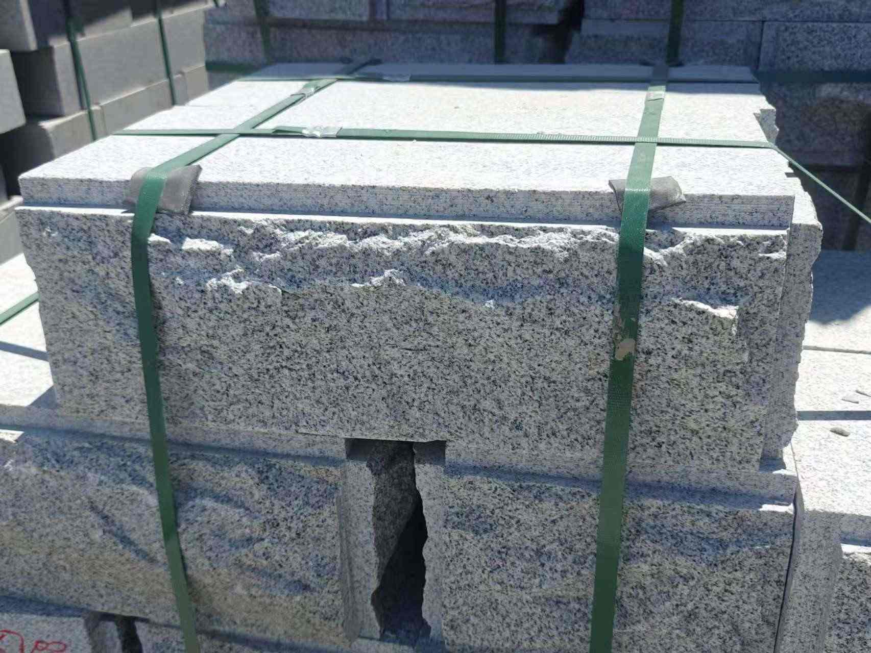 苏州 芝麻白花岗岩自然面成品