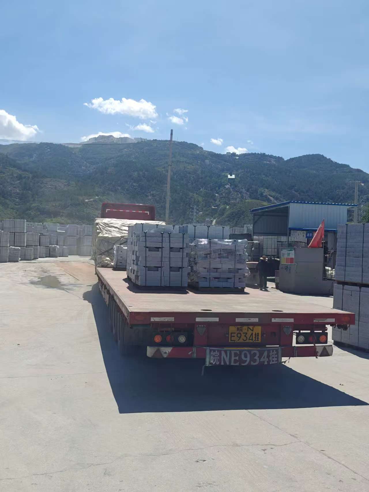 苏州 芝麻白仿形路沿石，直形路沿石